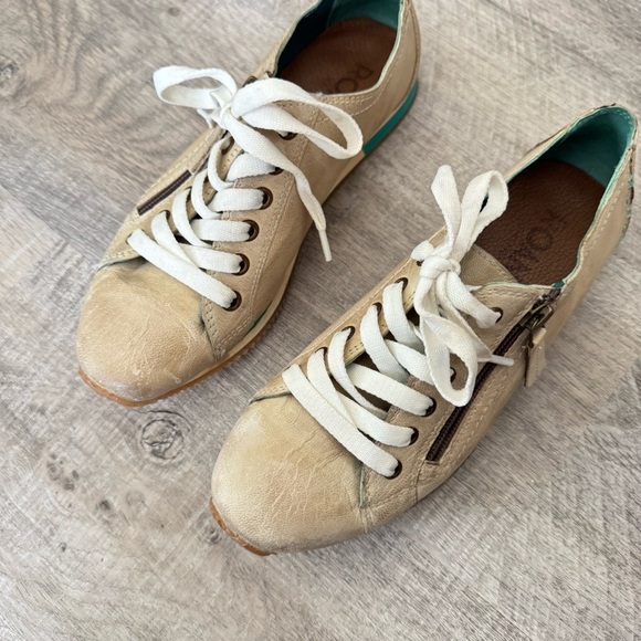 Roan Maudt Beige Leather Suede Teal Tennis Shoe Women’s Size 8 - Picture 5 of 13